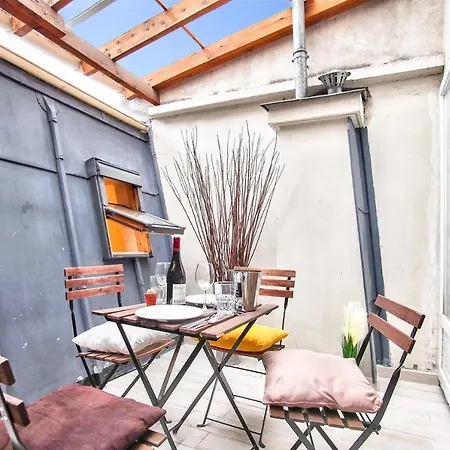 Tour Eiffel Sevres - Babylone 4 *